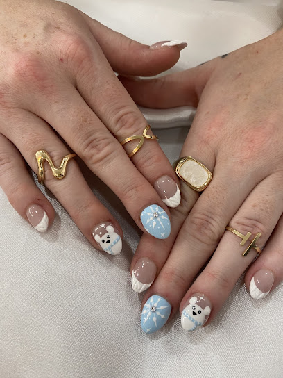 The Luxe Nail - Nail Salon in North Bay, Ontario